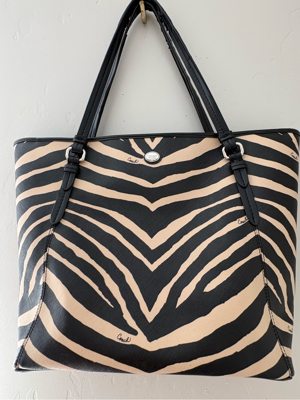 Coach Zebra Print Tote & Matching Wallet Set F26983 + F52530 🖤🤎